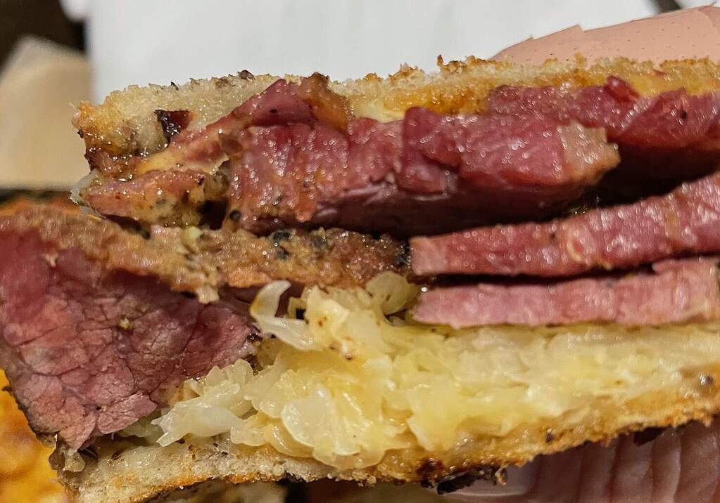 Buckets Bar and Grill, Lusby, MD DC, MidAtlantic Hungry Onion