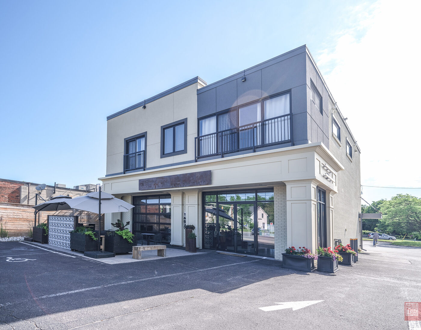 Winery and eats for Niagara on the Lake, please