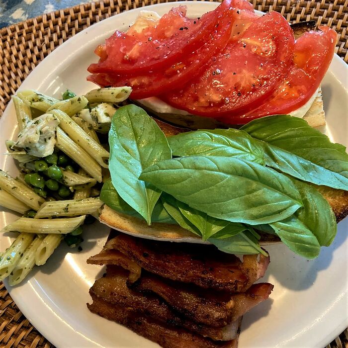 Caprese Baguette