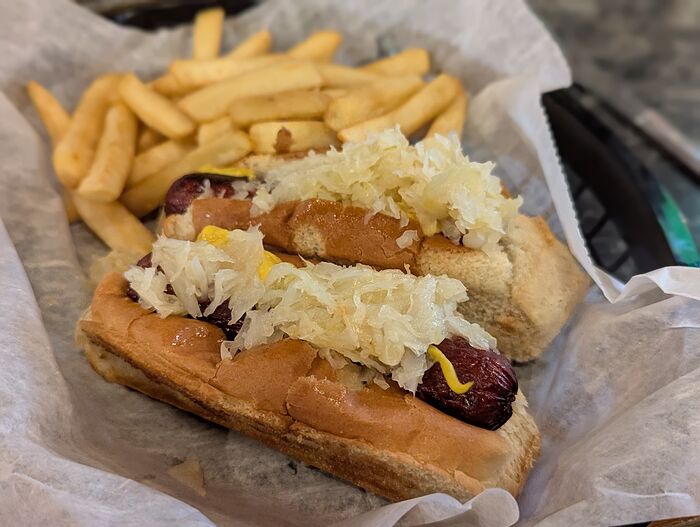 PXL_20251108_212706575.PORTRAIT