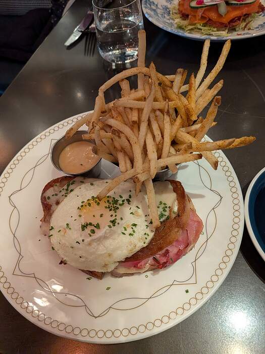 PXL_20260201_161930760