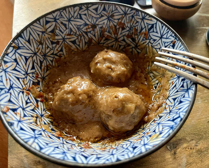 6A02FDC5-3913-4896-8E75-D595AA8F019E_1_201_a