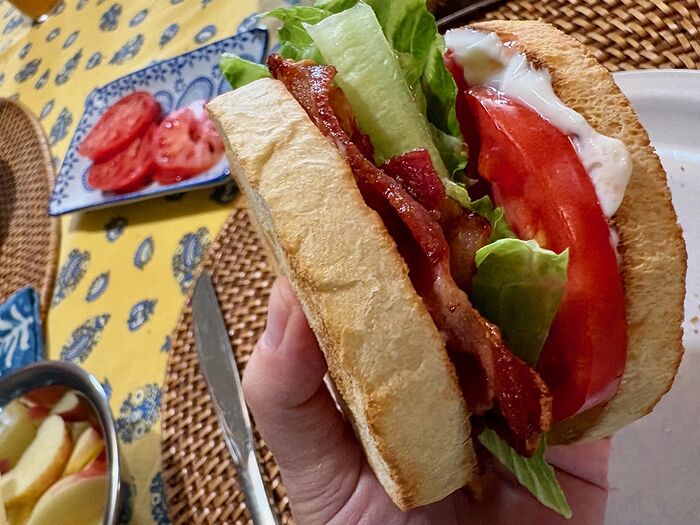 BLT