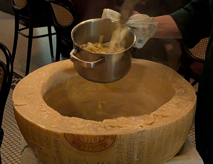 PXL_20260125_005203901.MP~2