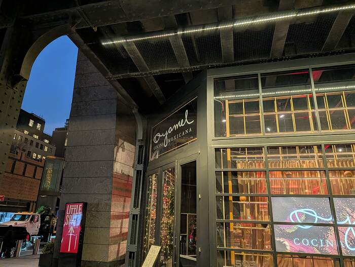 PXL_20251205_214910072