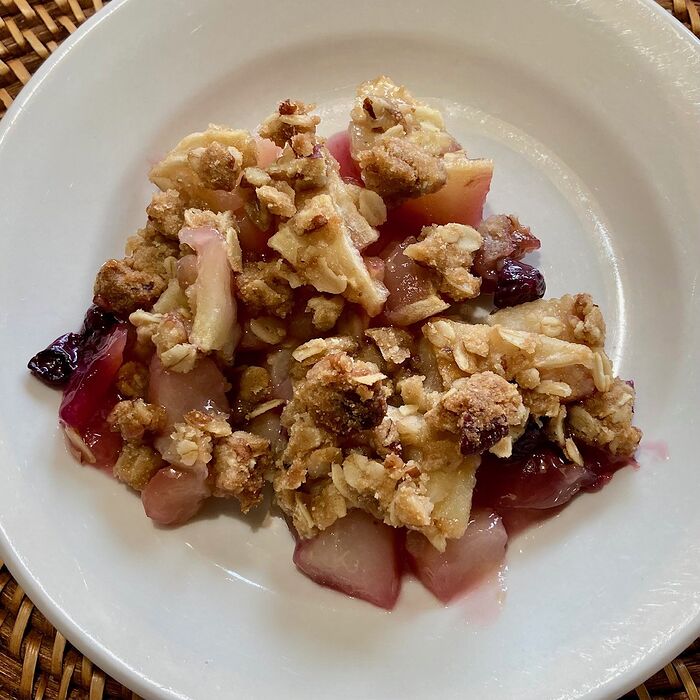 Pear Apple Blueberry Crumble