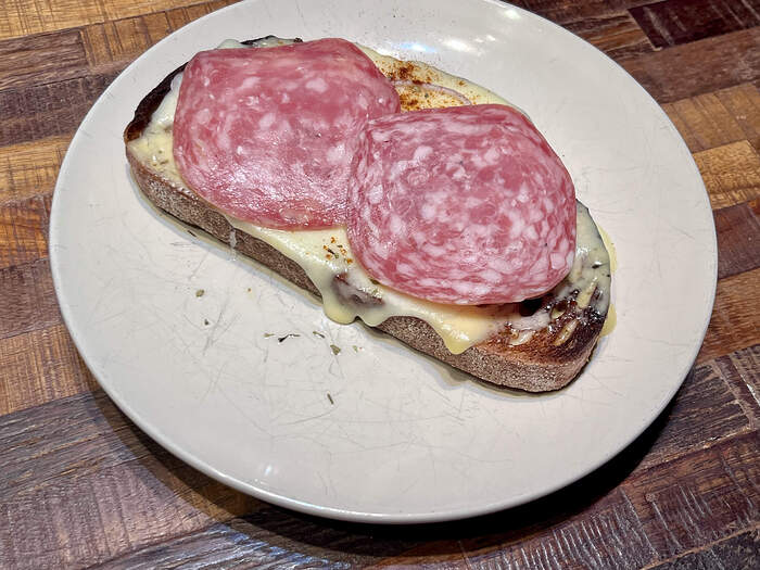 3823EBA8-DDEF-4FBD-B90F-907F87835D34_1_201_a