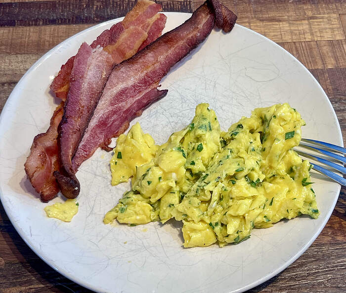 ADC09010-EE2B-41E4-A669-0445D8B82013_1_201_a