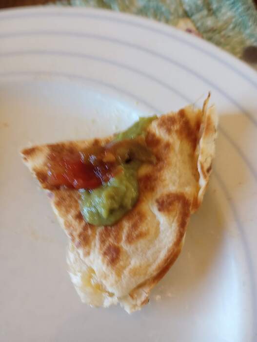 Quesadilla - turkey w 3-cheese Mexican cheese
