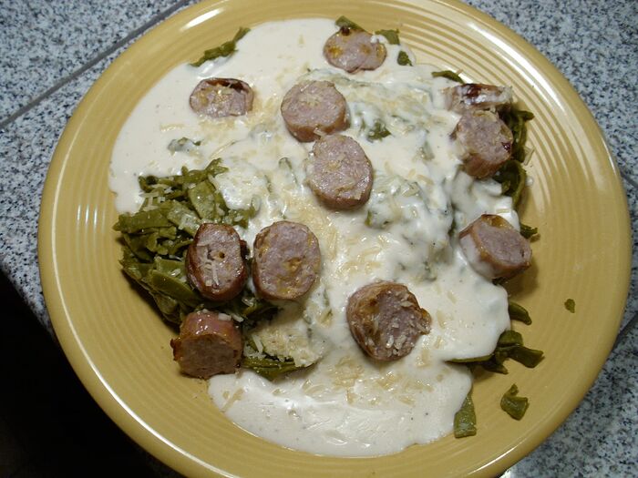 Spinach_Alfredo_Brats