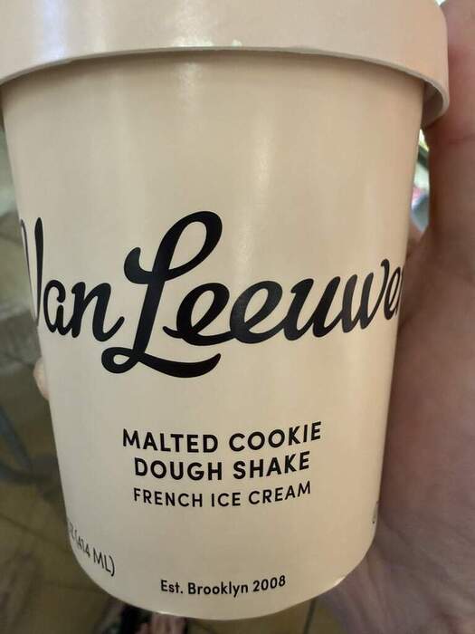 DC5CE0CF-87E9-4B9E-9F4F-35123678F0E9_1_105_c