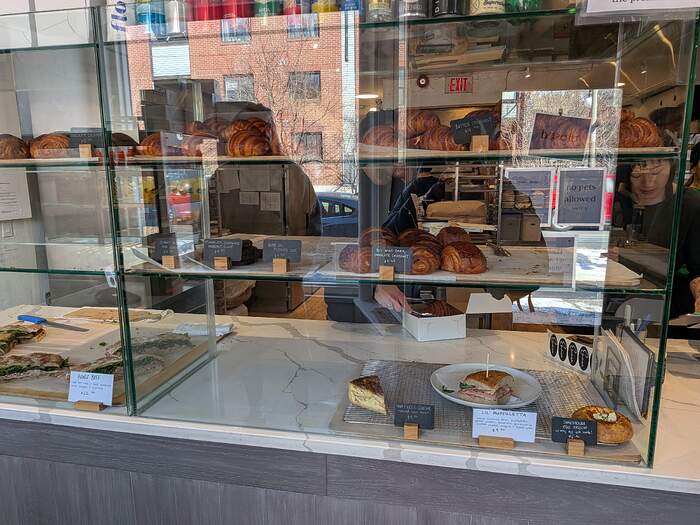 PXL_20260301_184003689