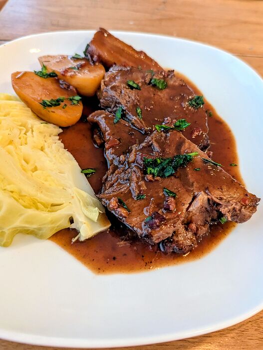 PXL_20251118_215742486.MP~2