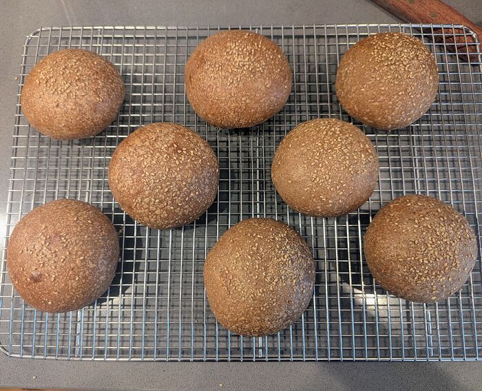 PXL_20260418_220108268.MP~2