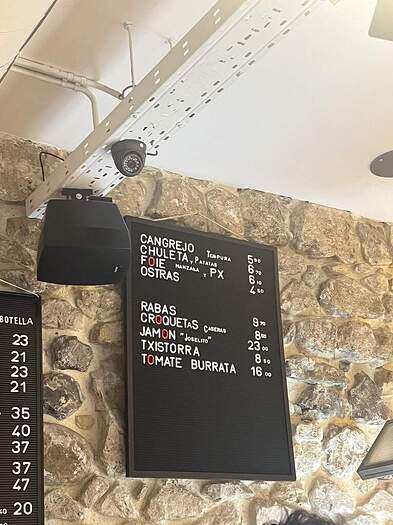 23611699-65CD-4CA4-BE38-3BC23BC646B6_1_105_c