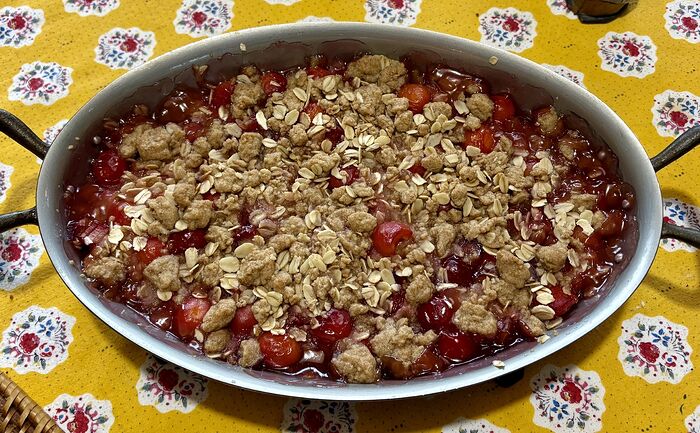 Stone Fruit Crumble