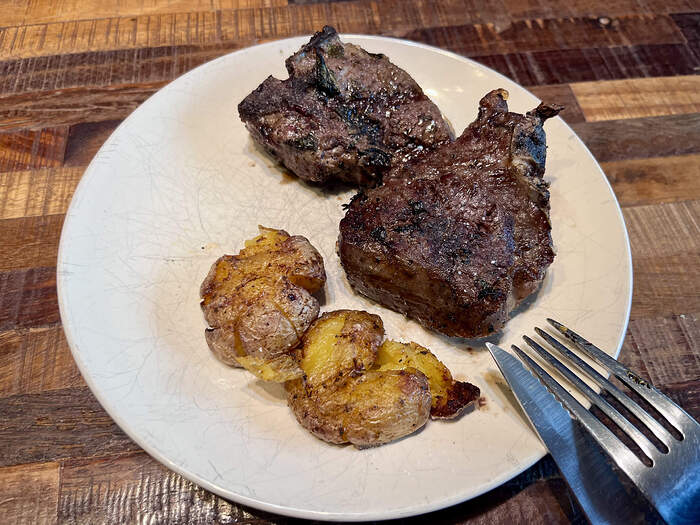 C46E7000-433F-4E74-9A8E-2980C4A9832A_1_201_a