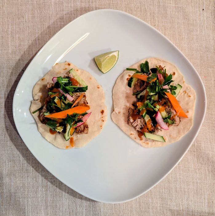 PXL_20251110_223648993.MP~2