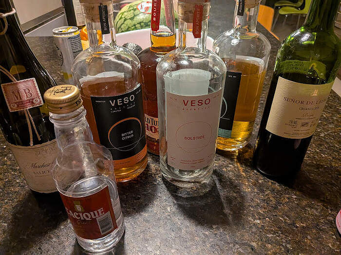Stinson 25 Booze