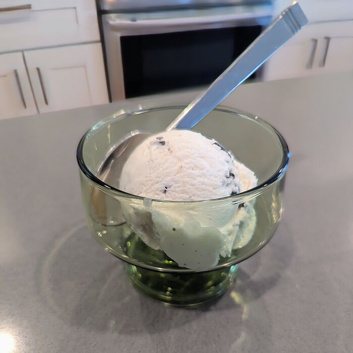 PXL_20260317_230342997.MP~2