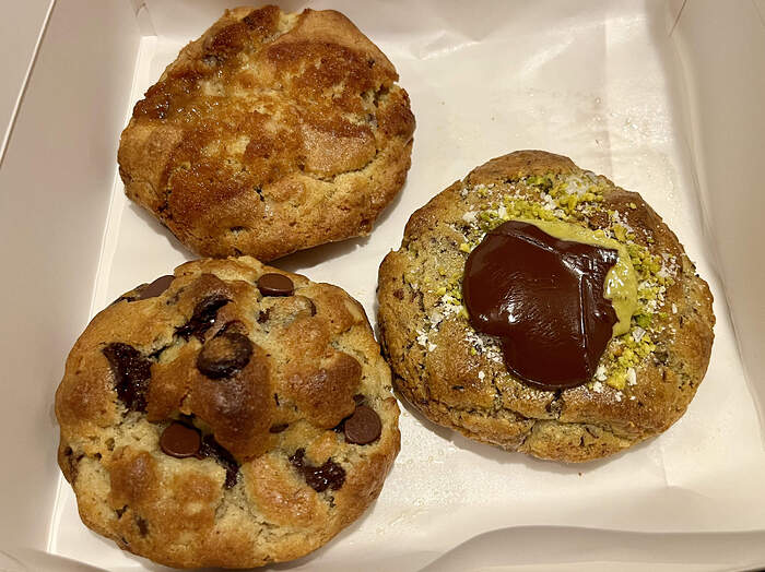 7AC7089F-5280-4003-BA6B-20A01CC56F61_1_201_a