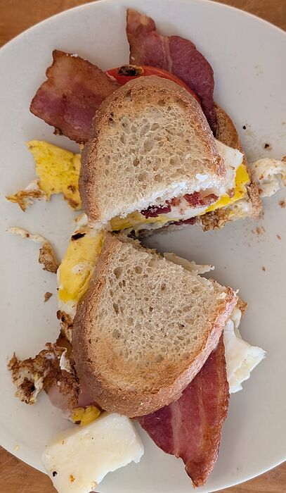 PXL_20260212_171127716.NIGHT~2