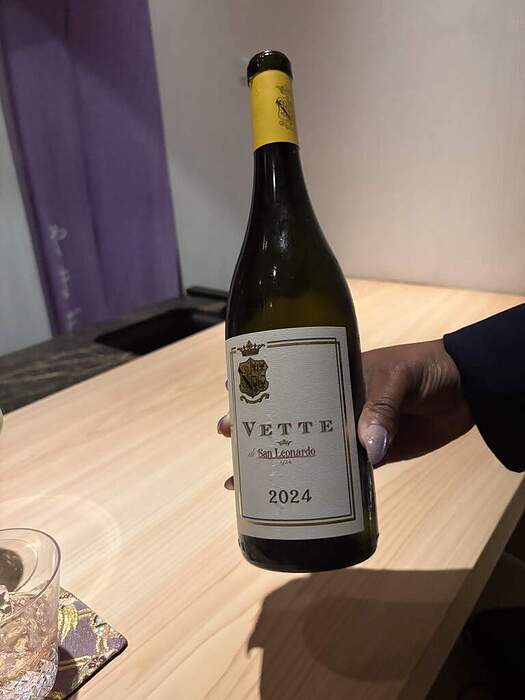 1048E00F-92BF-45DF-BF6D-0826B8A8EE64_1_105_c