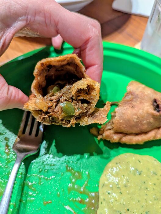 PXL_20251214_004516854.MP~2