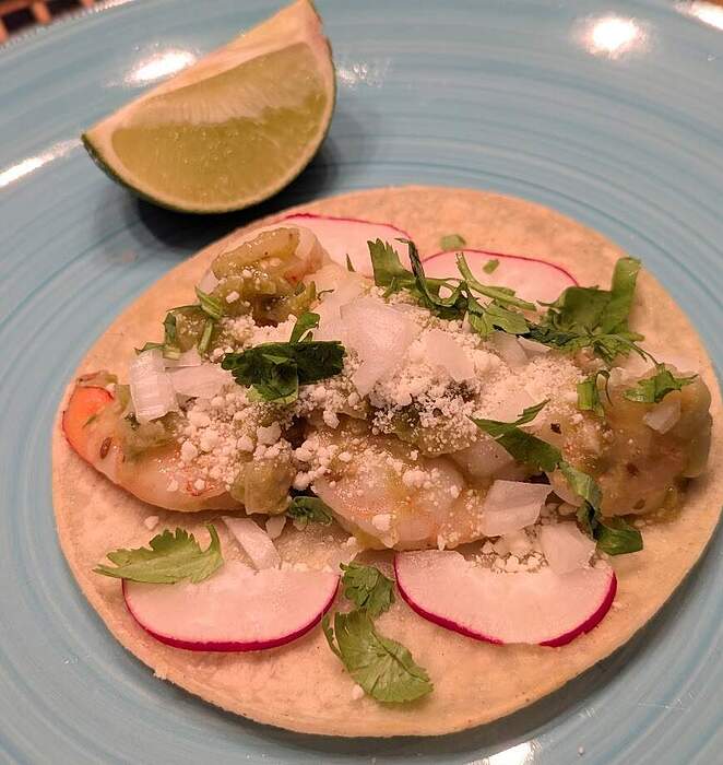 shrimp tacos with tomatillo salsa