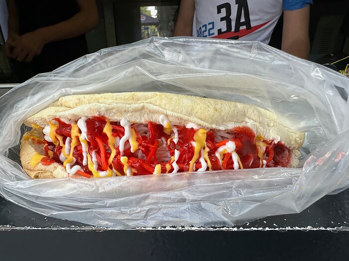 2024 - 09 - 15- Broadway hot dog