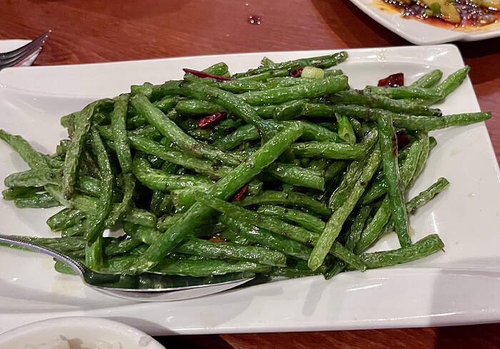 0417796C-26A1-461F-A766-9751D3B1ED3D_1_201_a