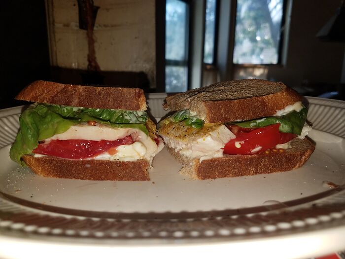 ChickenBrieTomatoLettuce20250920_122608