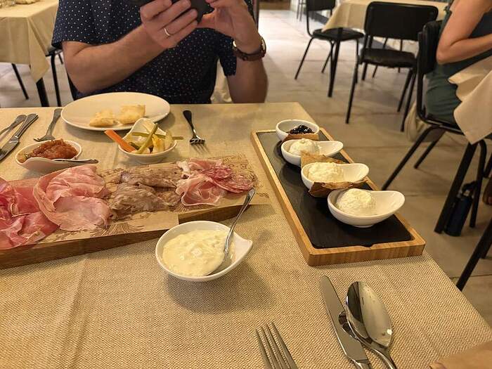 72DECF4C-4FD2-4570-8532-1E8E2EA95AB4_1_105_c