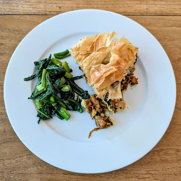 PXL_20260421_221404891.MP~2