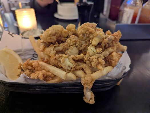 PXL_20251129_213039461