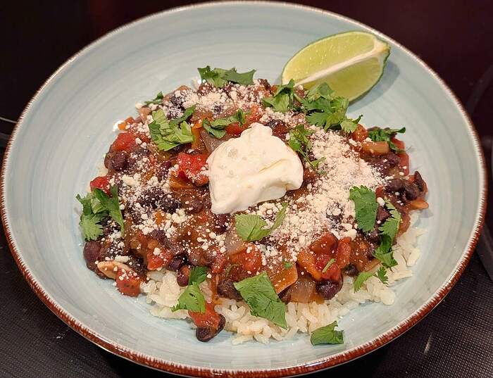 Black Beans with Tomato and Habanero