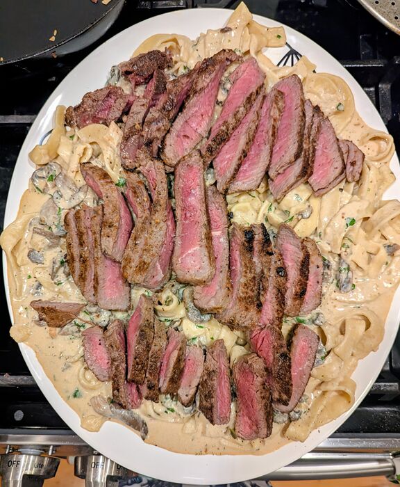 PXL_20251225_225955662.MP~2