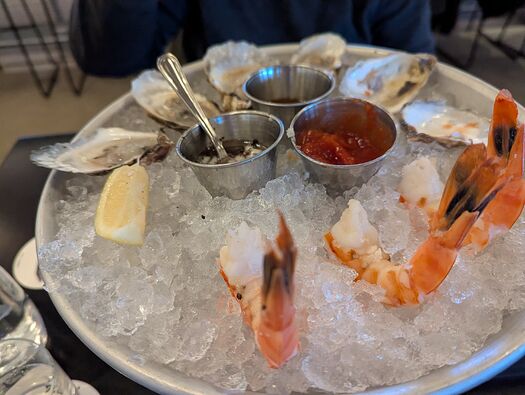 PXL_20251129_211105075