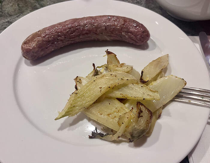 438F97D7-147C-4F52-BC70-79622192258C_1_201_a