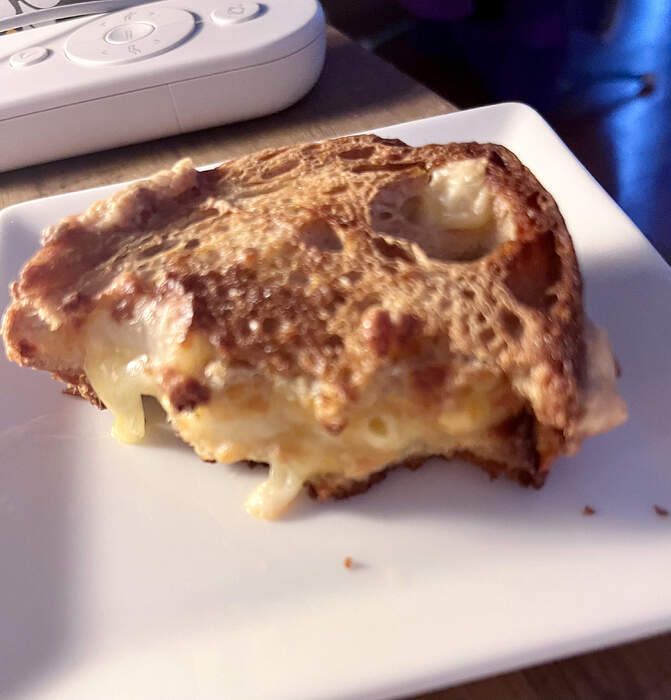 EF376E43-D3B5-4258-9DDD-BC34598AE927_1_201_a