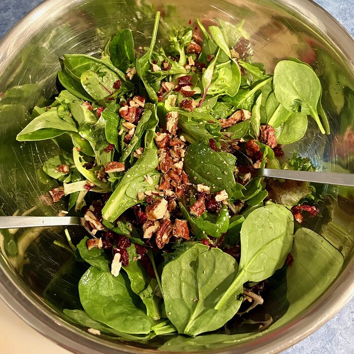 Salad Greens with Pecans and Cranberries