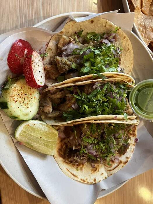 53A5C737-7CAA-4722-B981-32AA4908C9DB_1_105_c