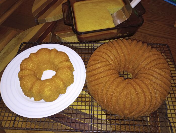 Oct 27 Lemon and vanilla cakes for strawberries