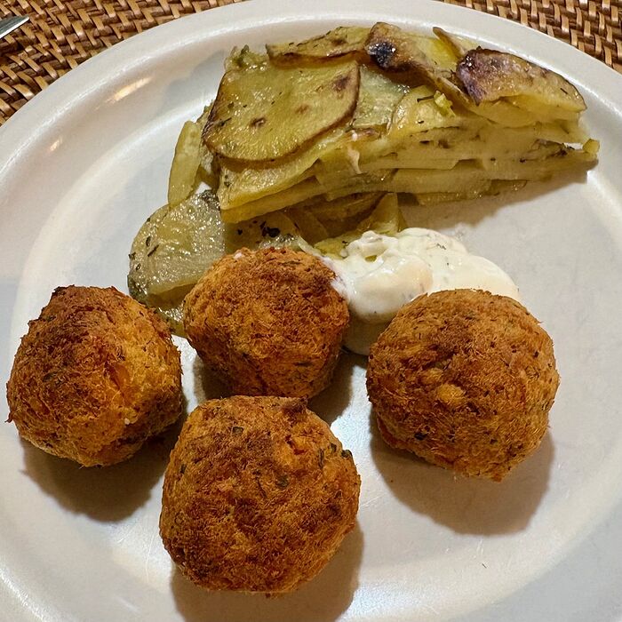 Baked Salmon Meatballs