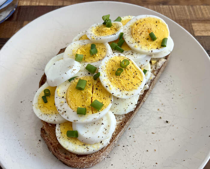 0D9B22F4-21F2-4D95-8D32-06D91C446F32_1_201_a