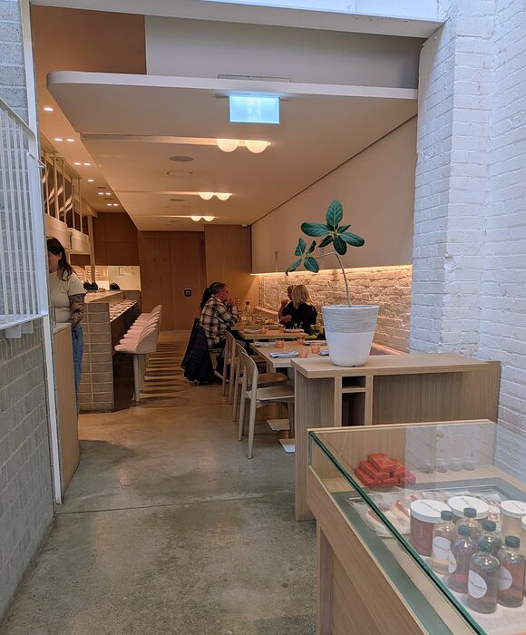 PXL_20251116_204300847~3