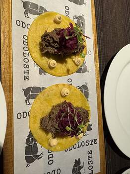 8D128C64-4AE2-4241-B3EB-B98AB39877F1_1_105_c