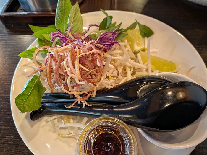 PXL_20251127_184731383