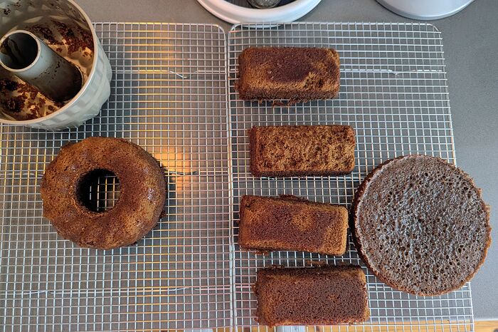 PXL_20251217_191829628.MP~2