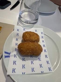 B70C3A3B-15A0-4079-8240-59B01D46C16E_1_105_c